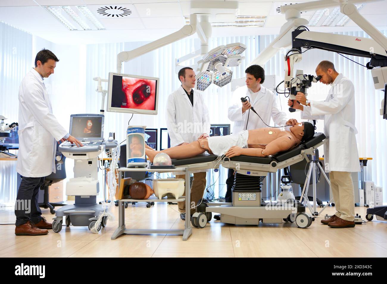 Integrated operating room, bronchoscopy simulation, examination of the ...