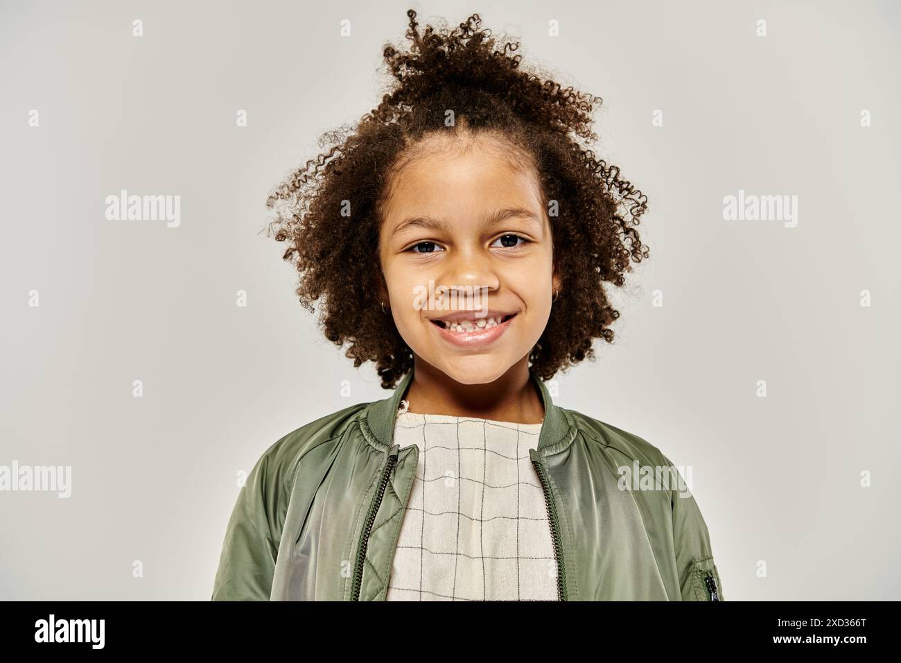 Child wearing a life jacket hi-res stock photography and images - Alamy