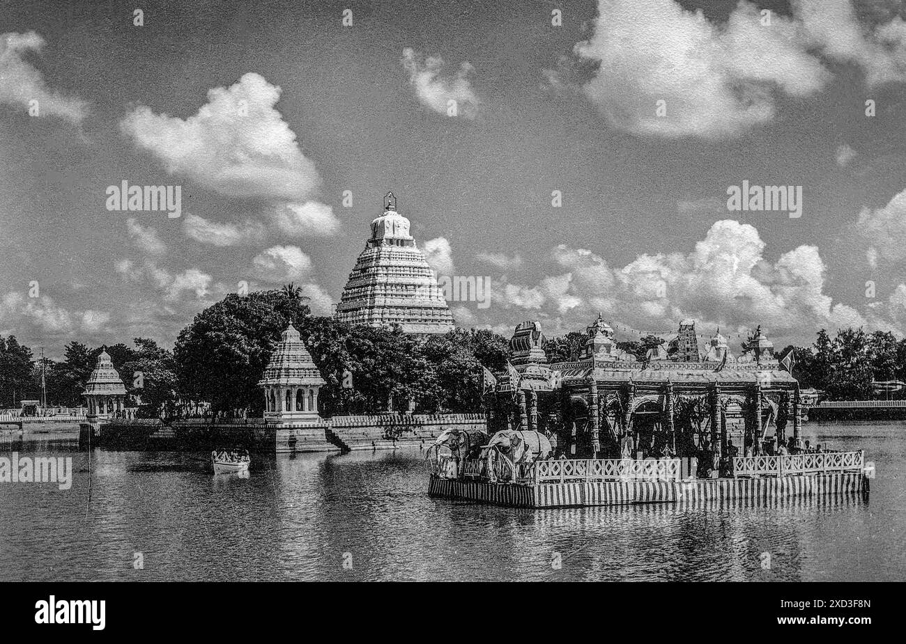 Vintage Old Black and White Photo of Vandiyur Mariamman Teppakulam Pond ...
