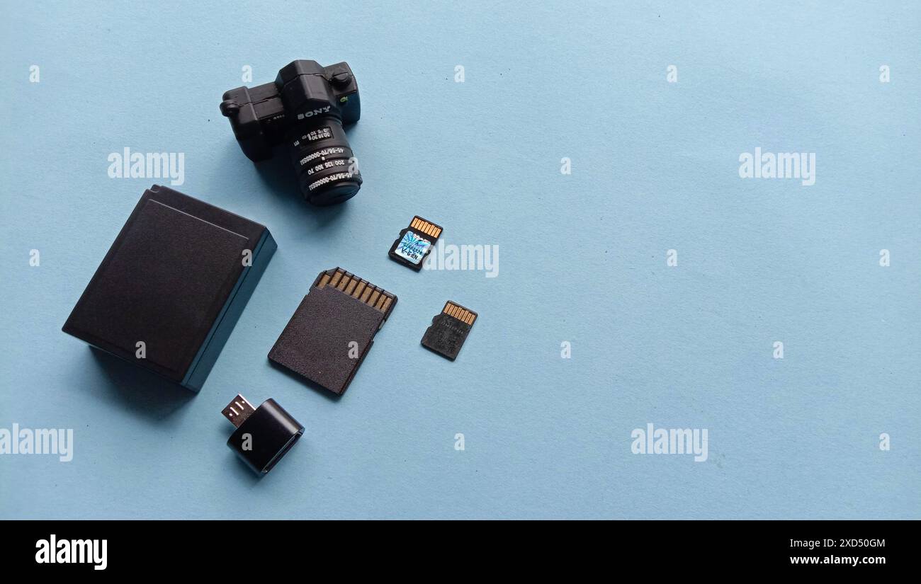 Wadaslintang, 24 February 2021, Photo memory card, mouse, flash disk ...