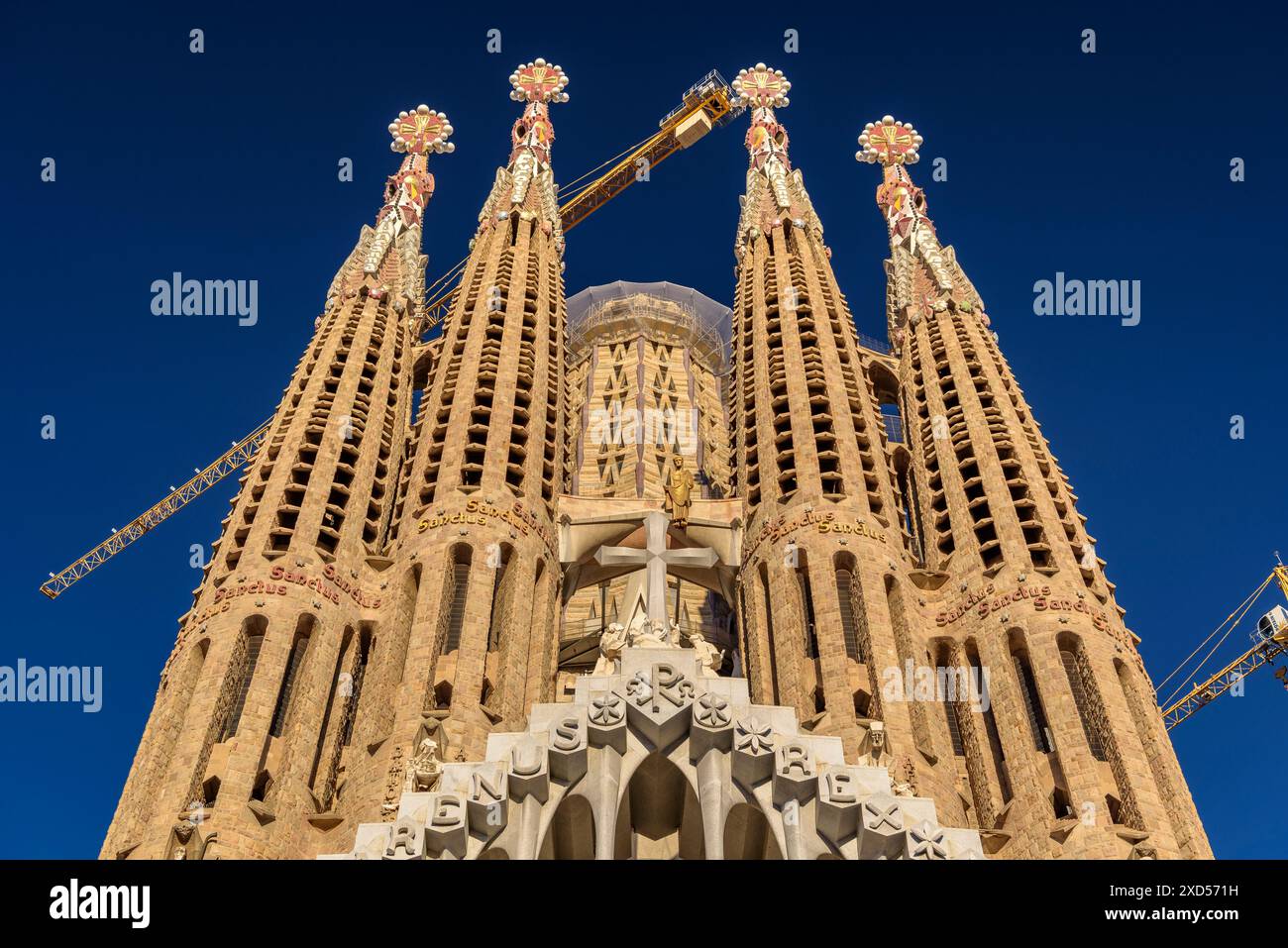 Passion Facade of the Sagrada Familia, in the afternoon (Barcelona, Catalonia, Spain) ESP: Fachada de la Pasión de la Sagrada Família, por la tarde Stock Photo