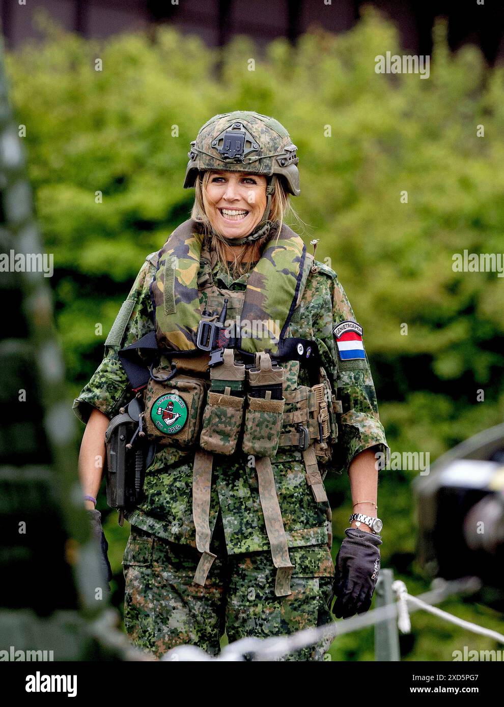 Queen Maxima of The Netherlands at the Defensiecomplex Fort Crevecoeur in Den Bosch, on June 20, 2024, to attend the exercise of the Regiment of Engineers, it is a combat support unit. This specific armed forces unit is trained in clearing obstacles and building military infrastructure such as bridges and ferries Photo: Albert Nieboer/Netherlands OUT/Point de Vue OUT Stock Photo