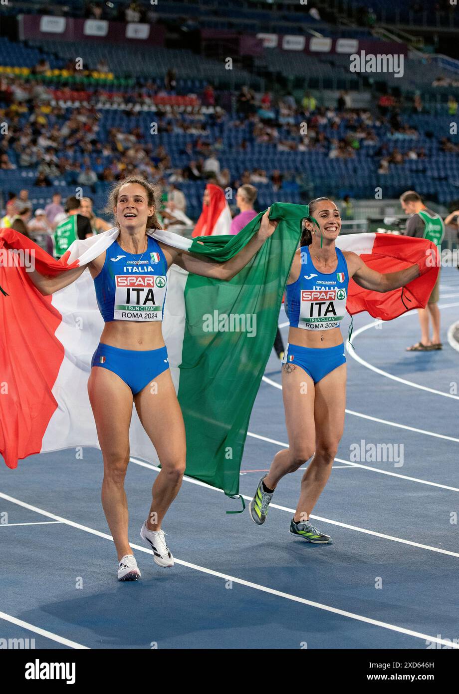 Anna Polinari and Alice Mangione (Italy), mixed 4 x 400m relay silver ...