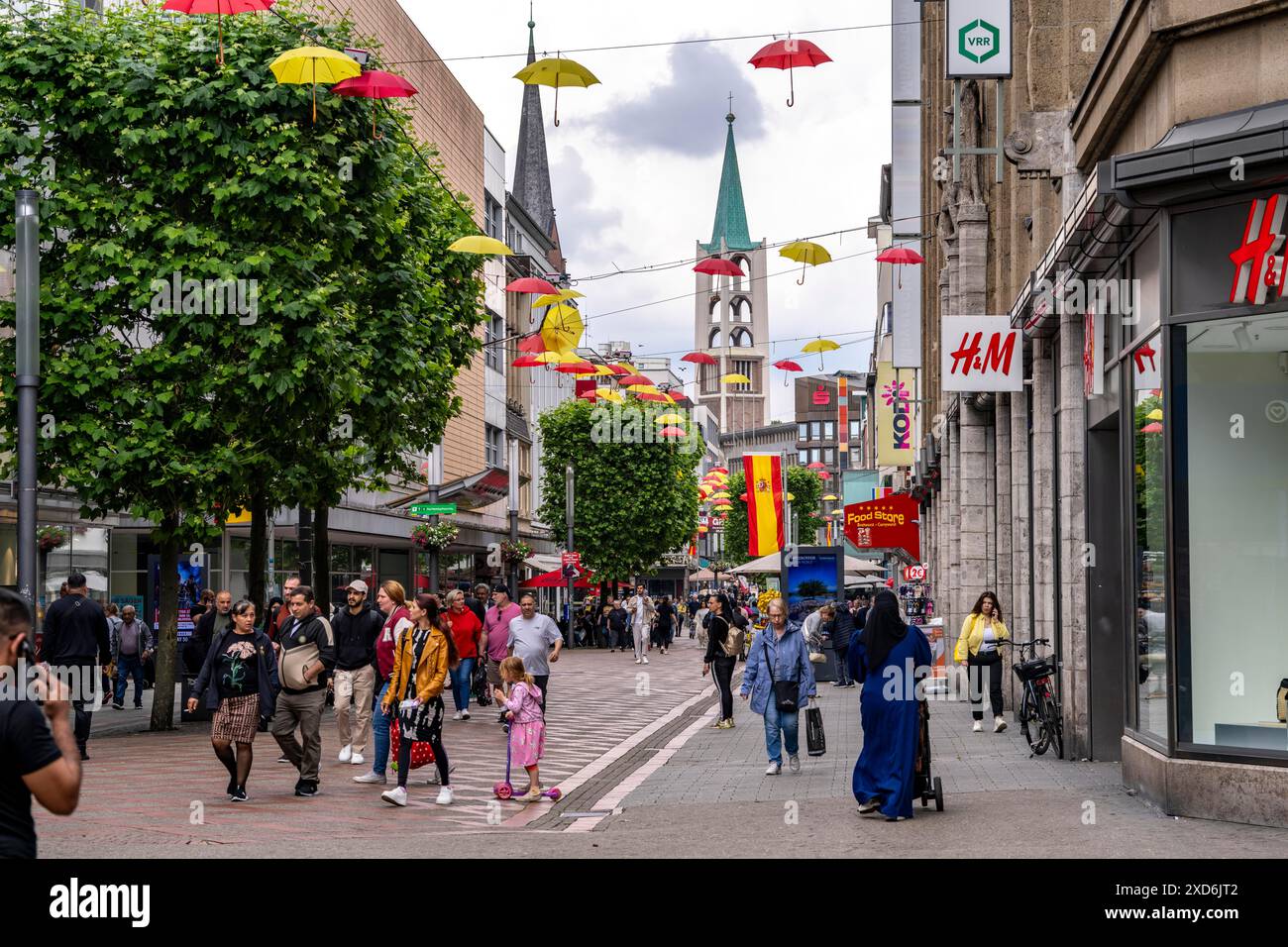 The city center of Gelsenkirchen, Bahnhofstrae, pedestrian zone, shopping  street, stores, tower of the Protestant Old Town Church, NRW, Germany Stock  Photo - Alamy