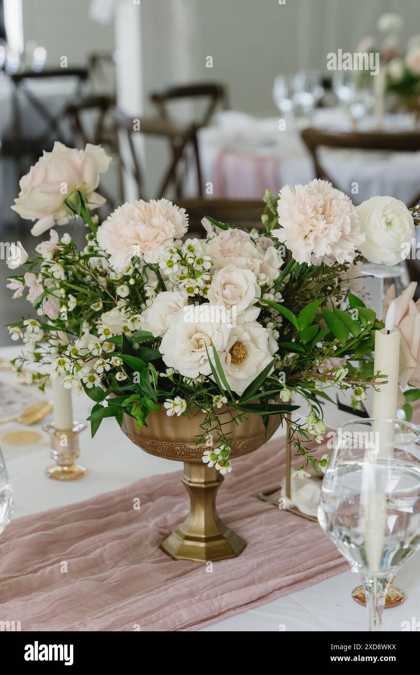 elegant white floral centerpiece on table at wedding reception Stock ...