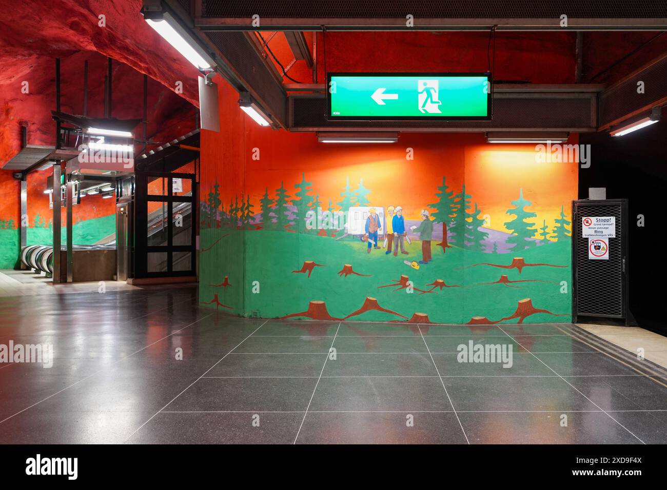 Stockholms Metro line blue with its Tunnelbana Station Solna Centrum, designed by artists Karl-Olov Björk and Anders Aberg, Stockholm, Sweden Stock Photo