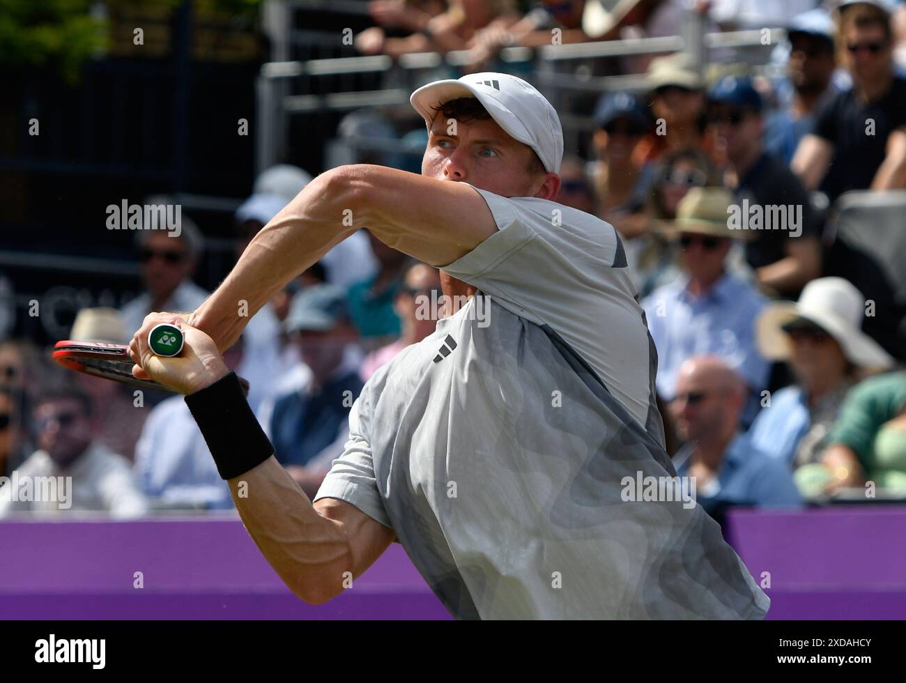 21.06.2024 Cinch Tennis Championships Queens Club London. Billy Harris GBR playing Lorenzo