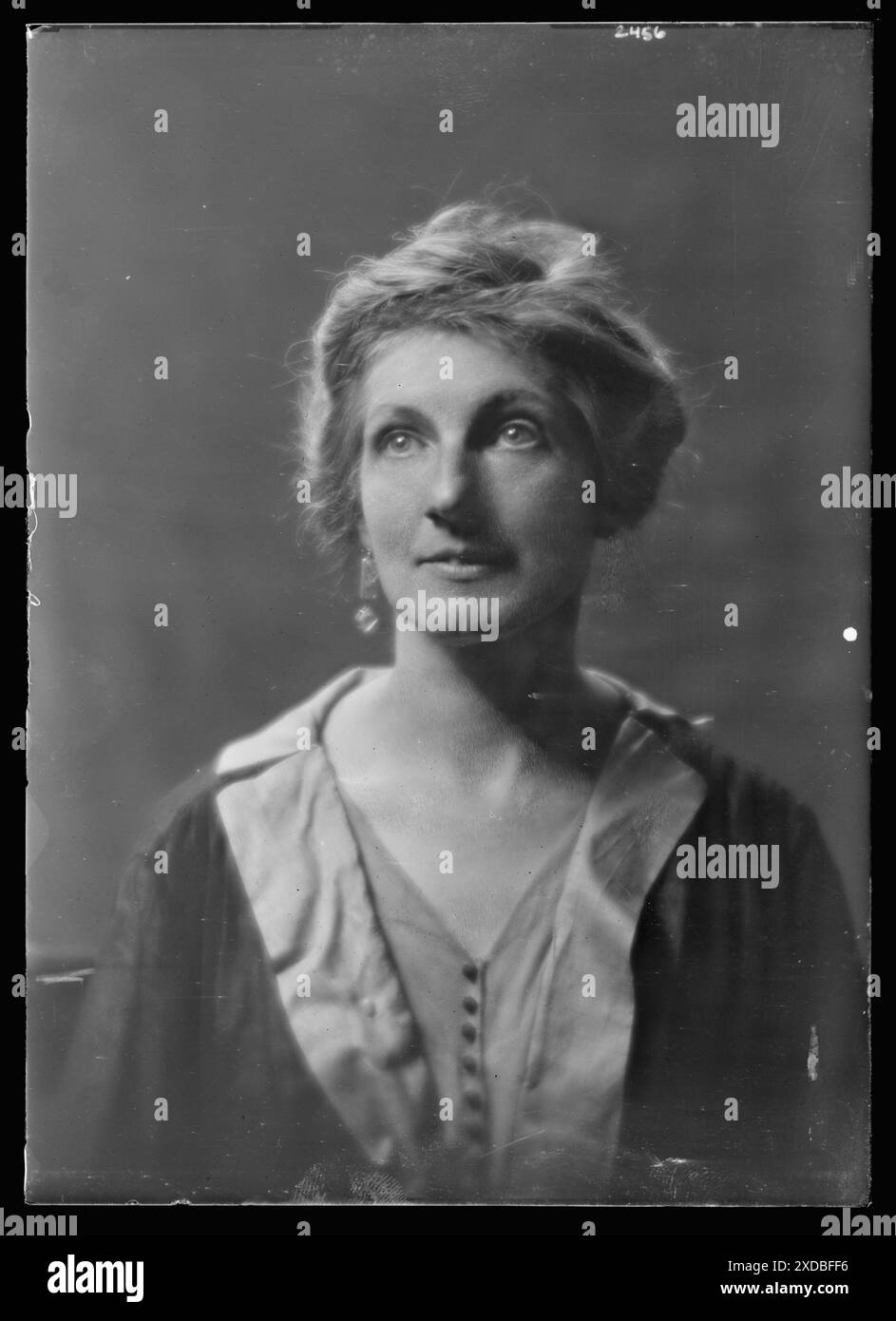 Flagg, Sally, Miss, portrait photograph. Genthe photograph collection Stock Photo - Alamy