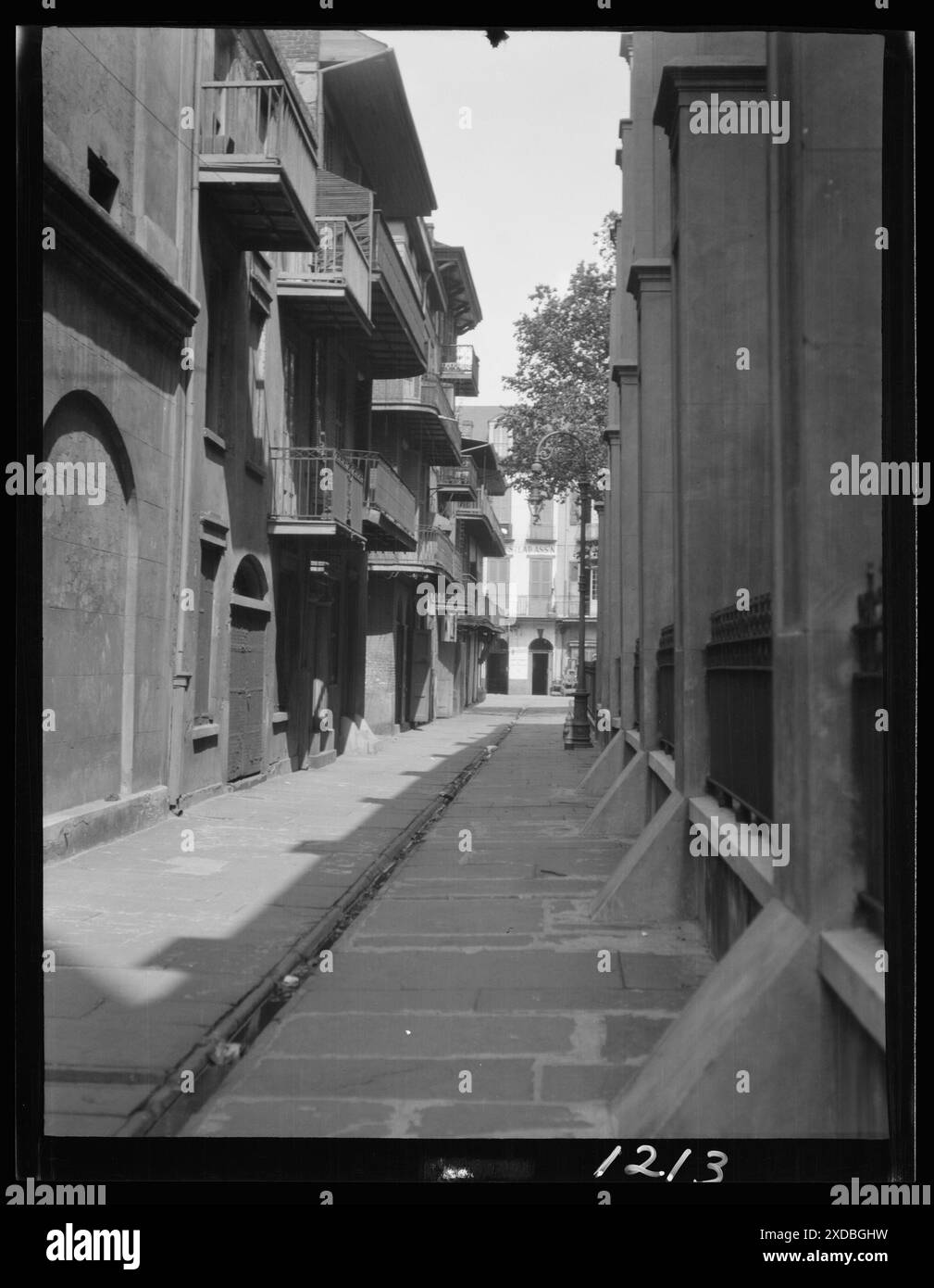 Pirate Alley, New Orleans , Street overhung with shadowy balconies, New ...