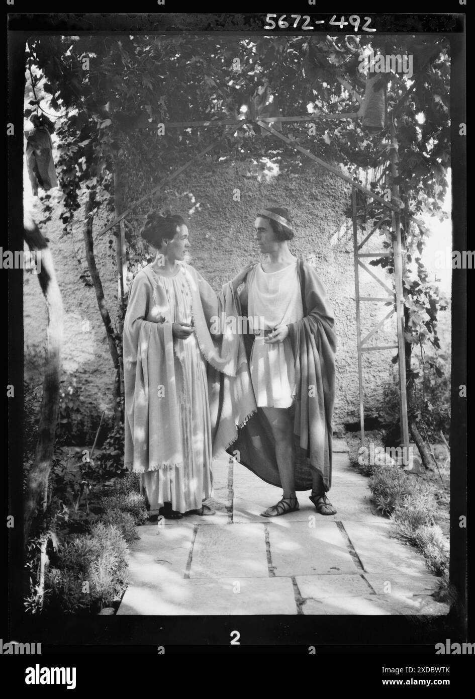 Kanellos tanagra hi-res stock photography and images - Alamy