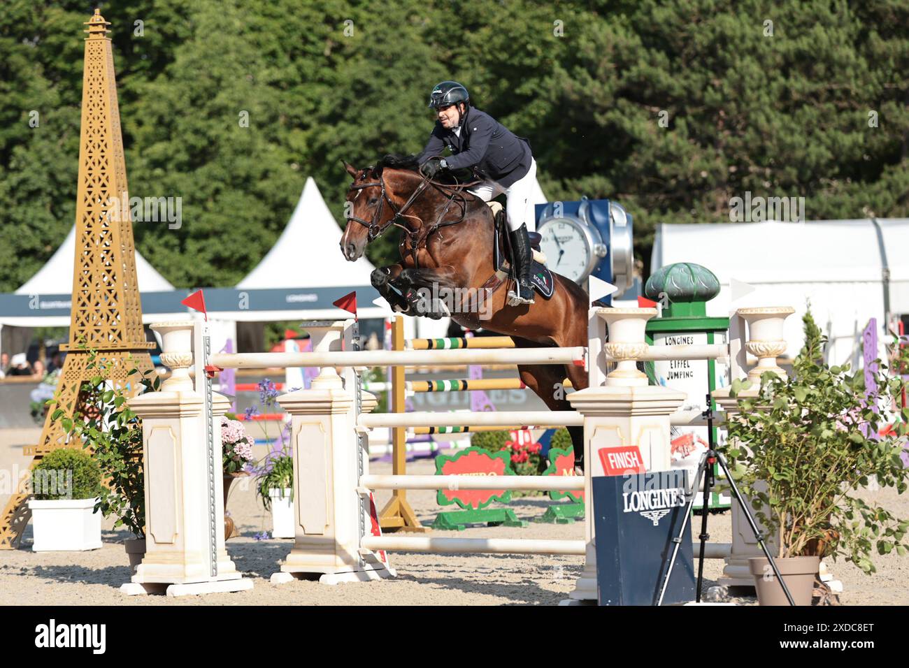 Nicolas Pizarro of Mexico with Pia Contra during the Second GCL ...