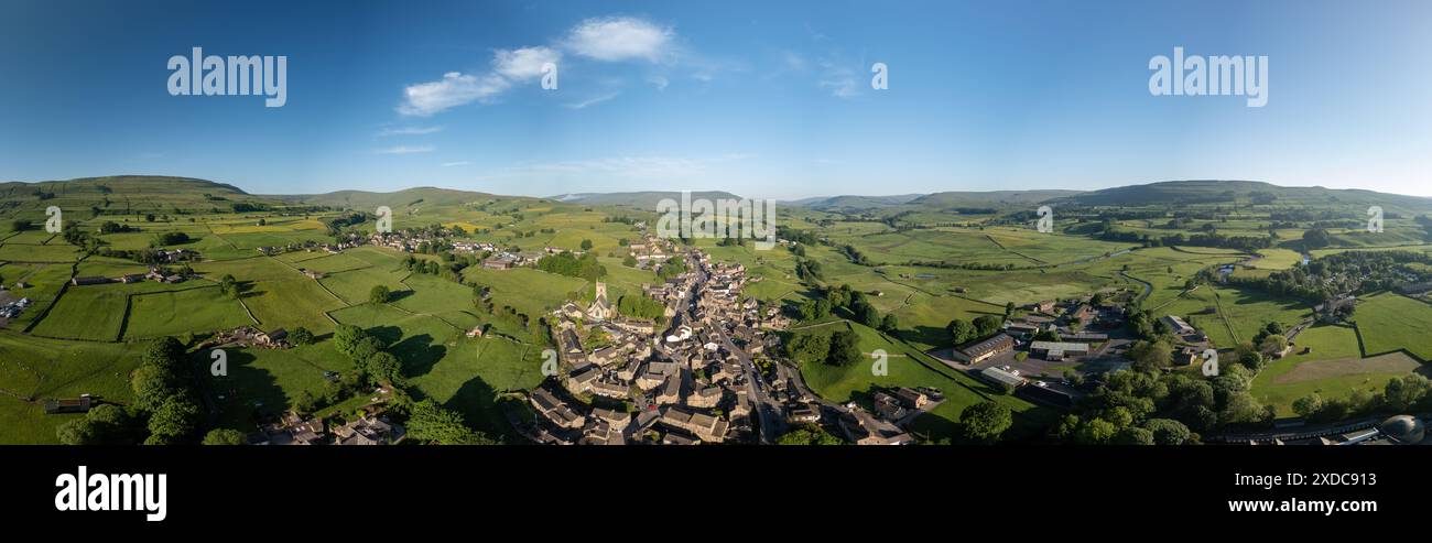 Aerial view lush green pastures hi-res stock photography and images - Alamy