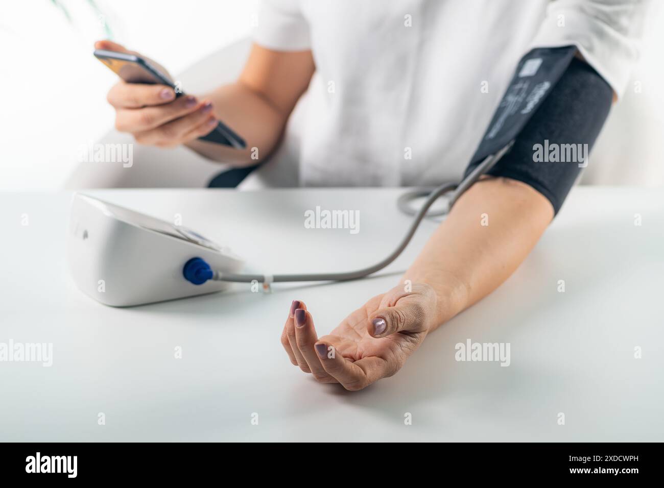 Blood pressure tracking hi-res stock photography and images - Alamy