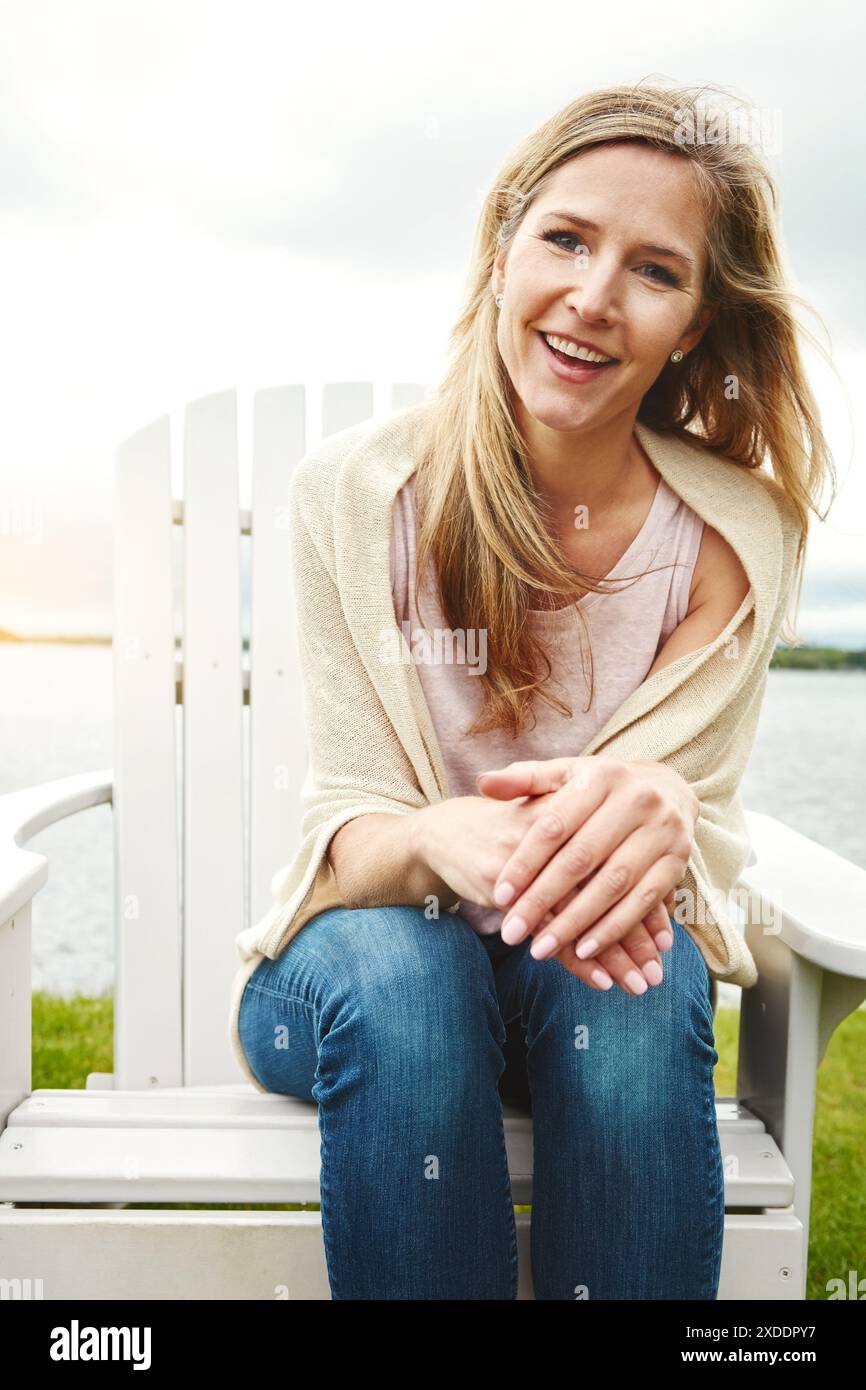 Mature woman summer breathe air hi-res stock photography and images - Alamy