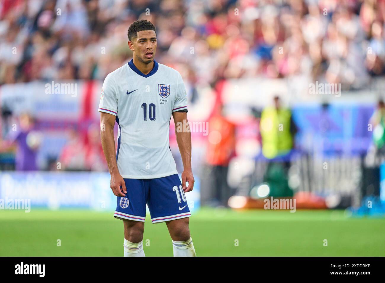Jude Bellingham, ENG 10 in the group C stage match ENGLAND - DENMARK 1 ...