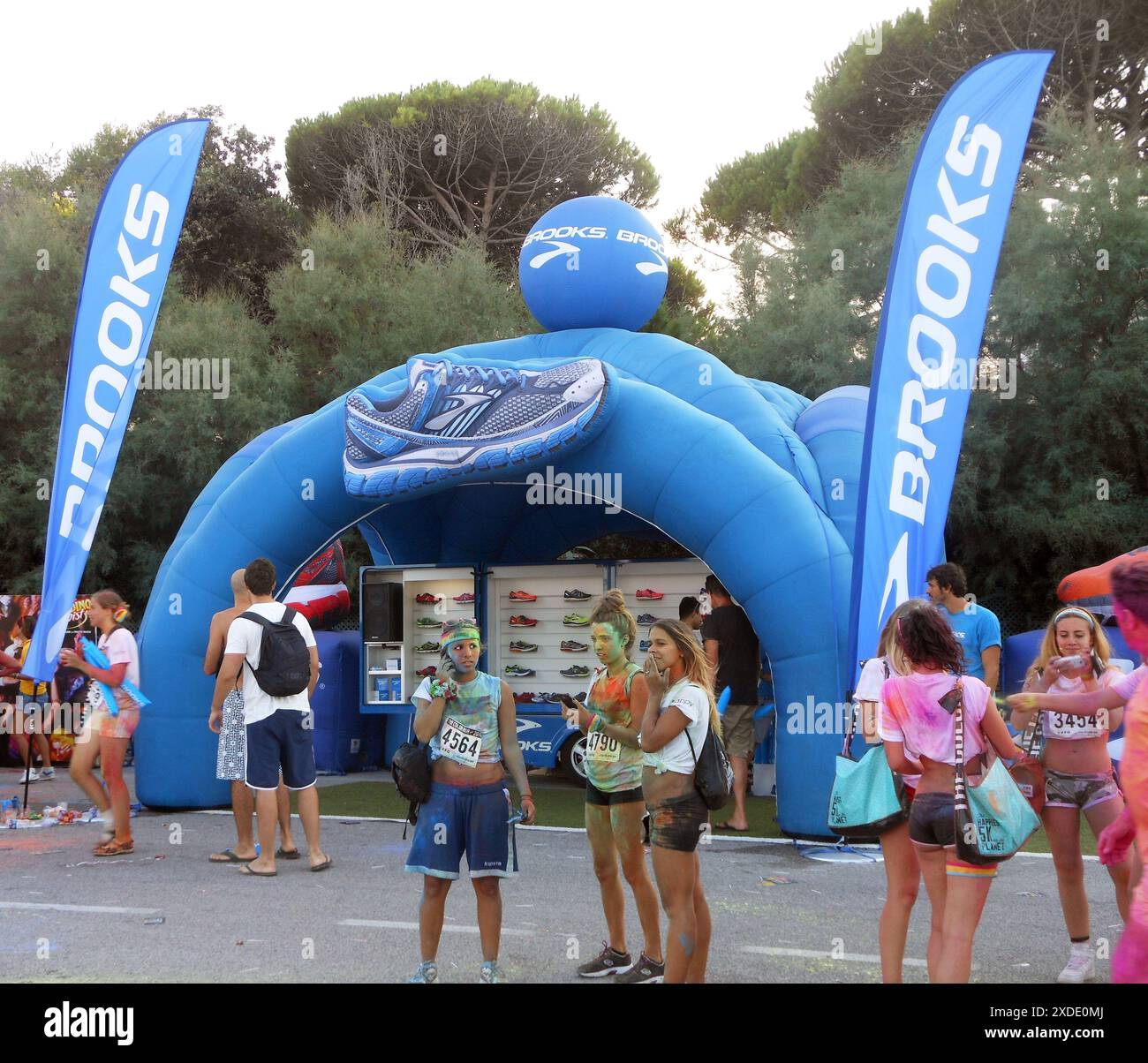 Color participation hi-res stock photography and images - Alamy