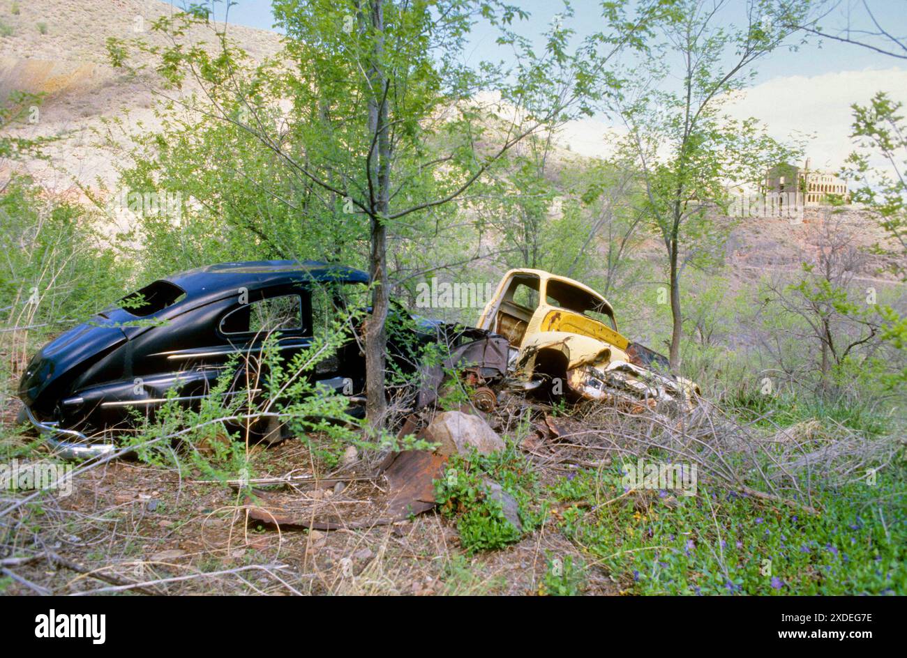 Abandoned cars woods hi-res stock photography and images - Alamy