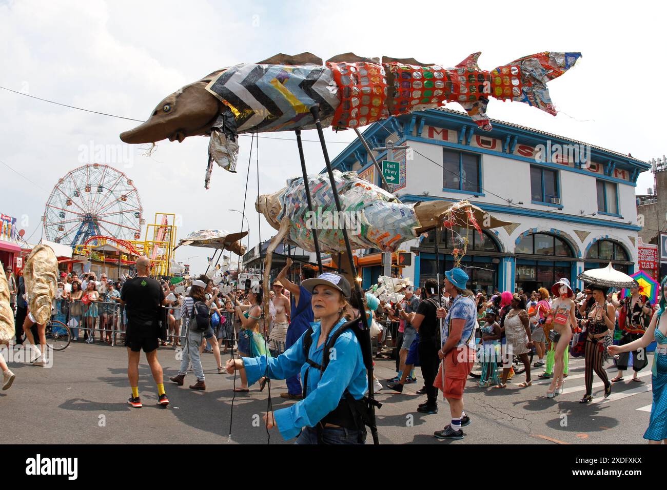 mardi gras parades on saturday