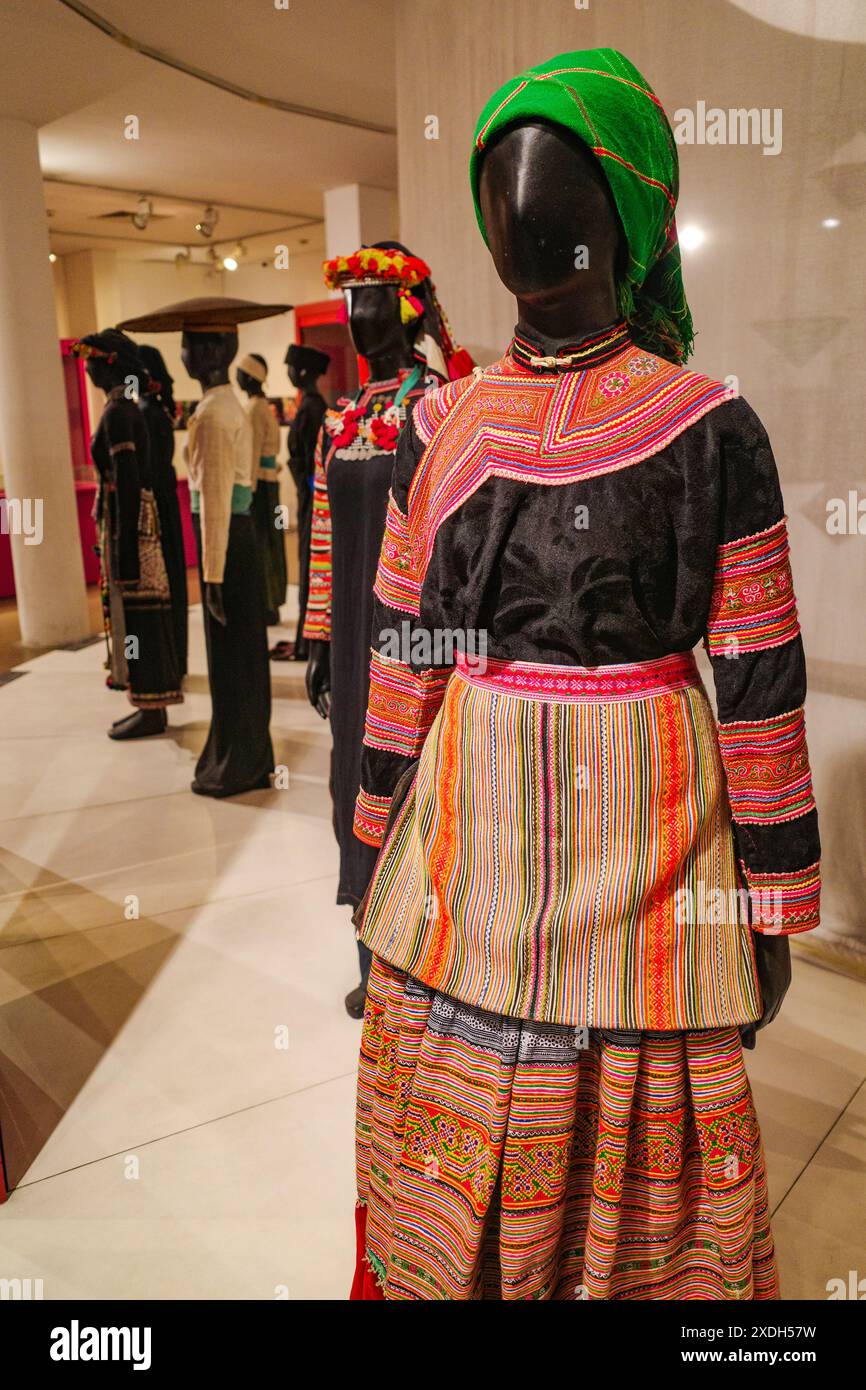 Vietnam traditional textile pattern hi-res stock photography and images ...