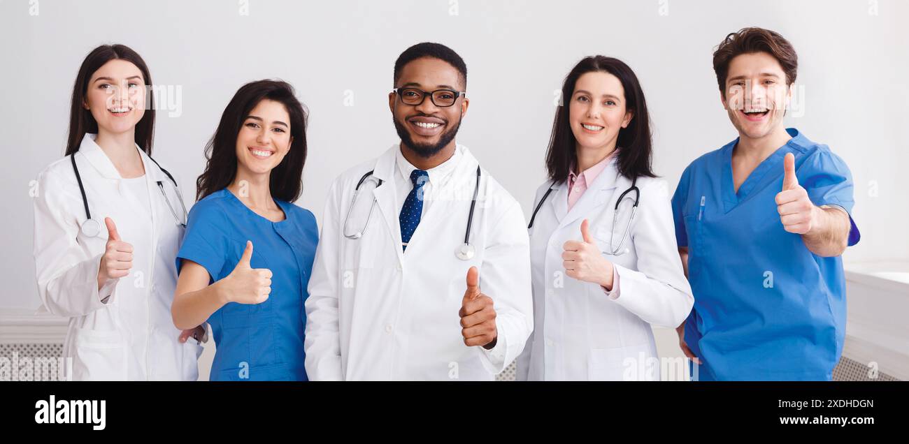 Row smiling diverse medical hi-res stock photography and images - Alamy