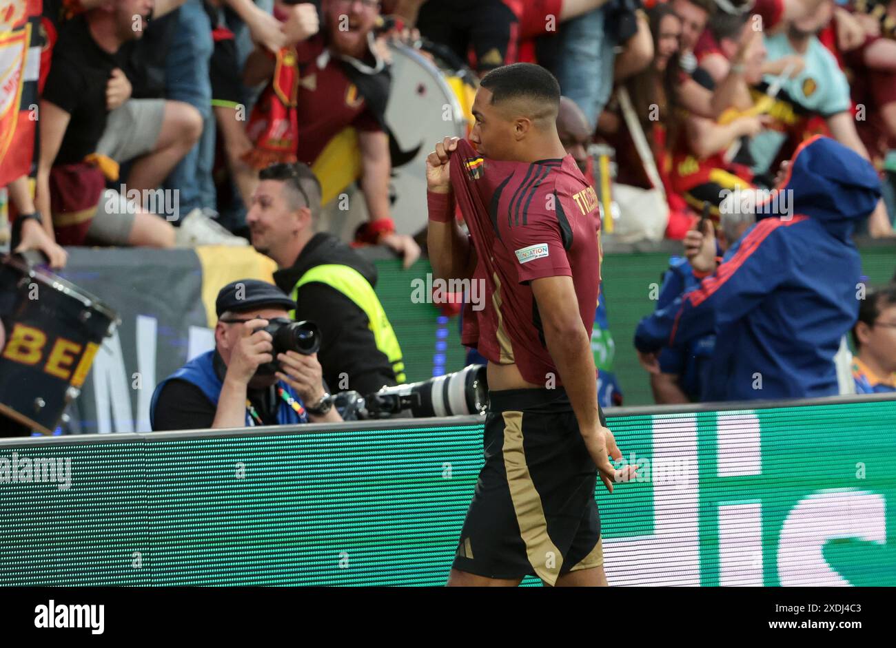 The impact of the "Red Devils" on Belgian culture
