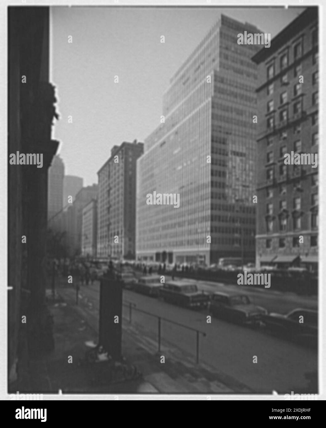 Colgate-Palmolive Building, 300 Park Ave., New York City. From 51st St ...