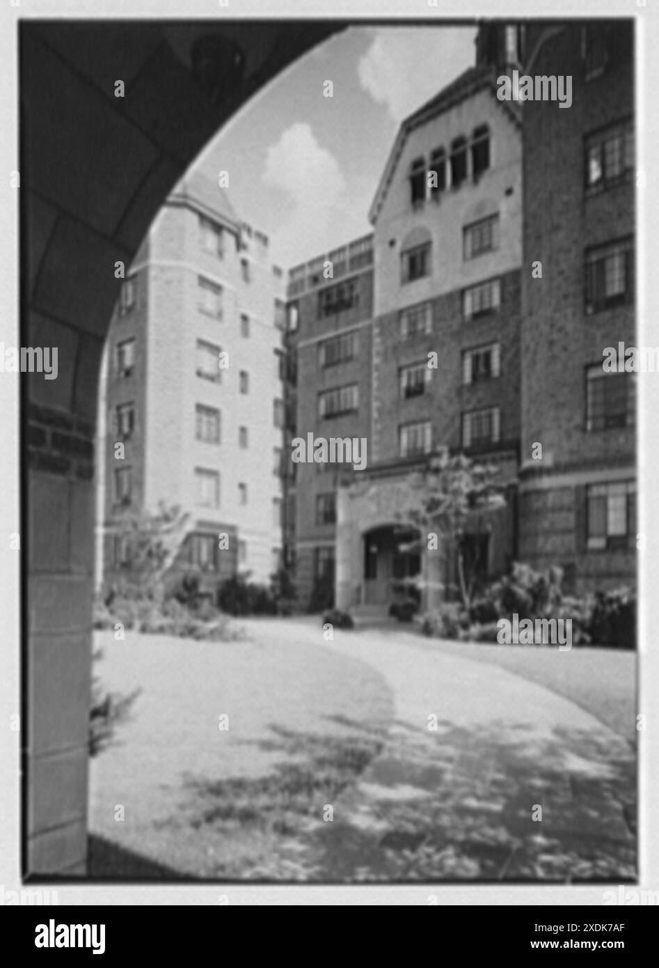 Leslie Apartments, Forest Hills, Long Island. Entrance through arch