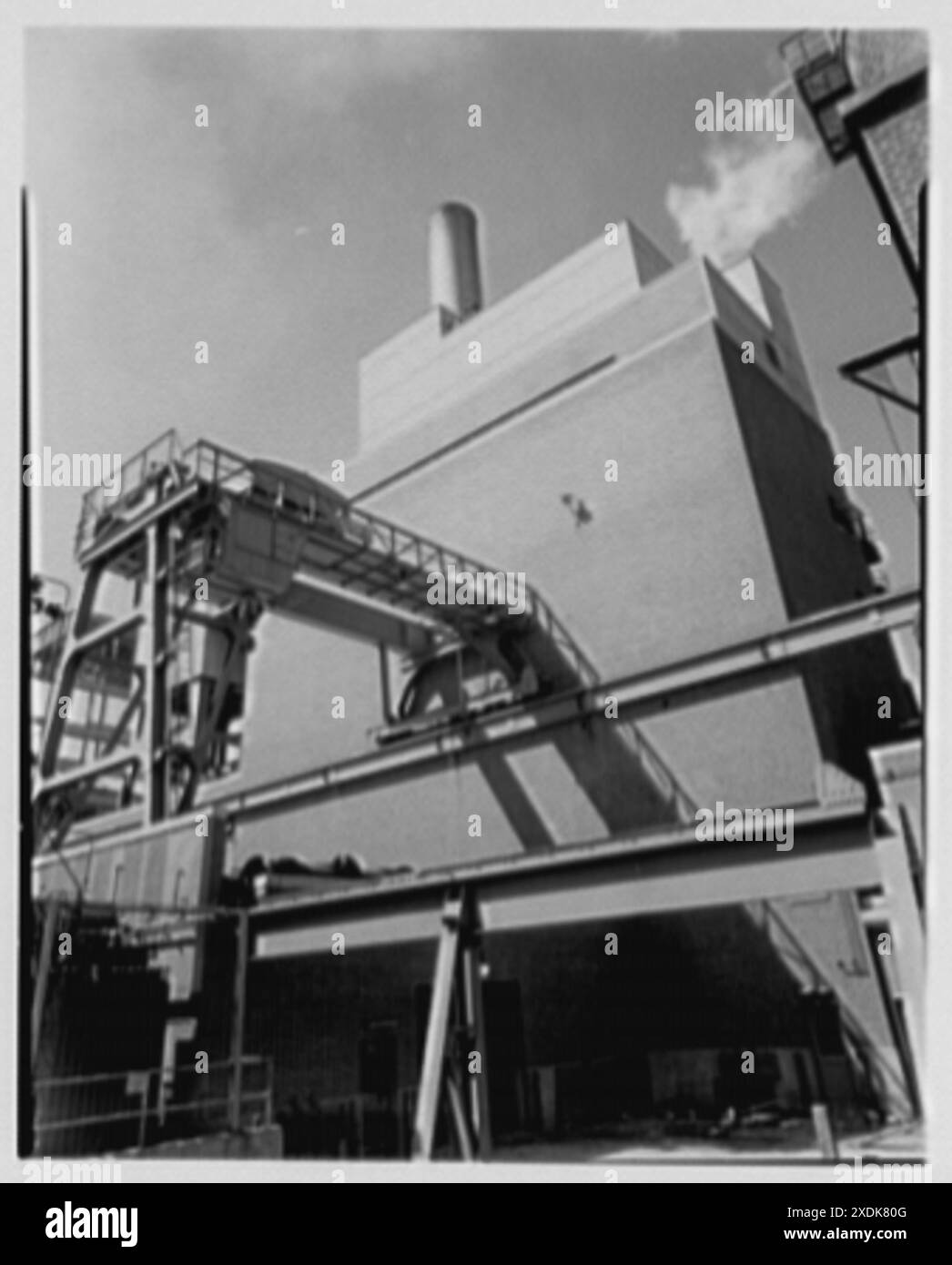 Long Island Light and Power Co., Mineola, Long Island, View to new section. Gottscho-Schleisner Collection Stock Photo