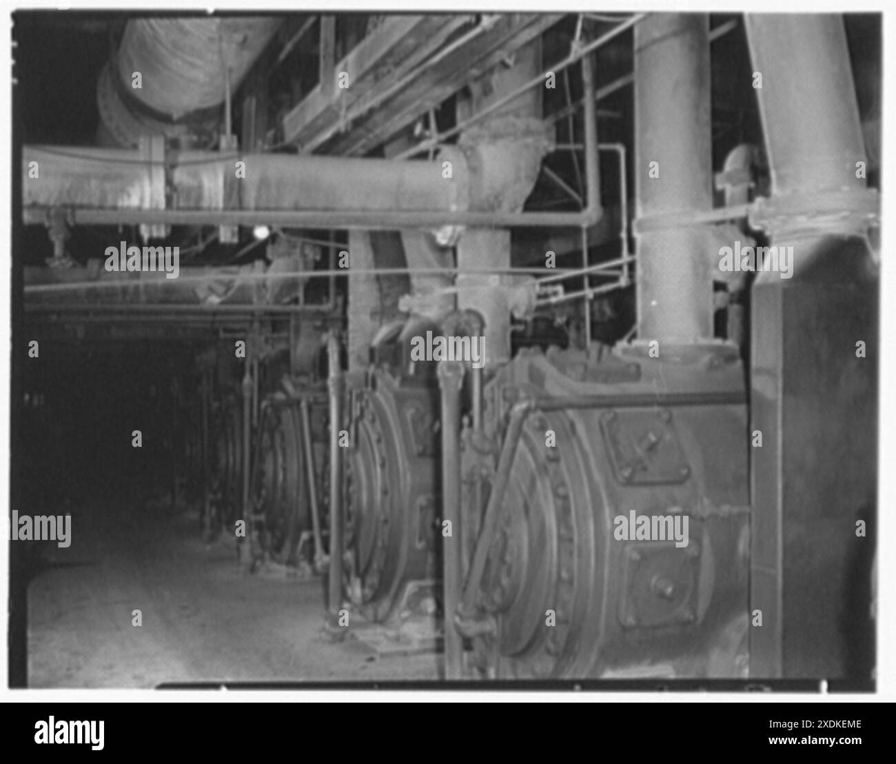 Pittsburgh Plate Glass Co., Columbia Chemical Division. Plant interior XI. Gottscho-Schleisner Collection Stock Photo