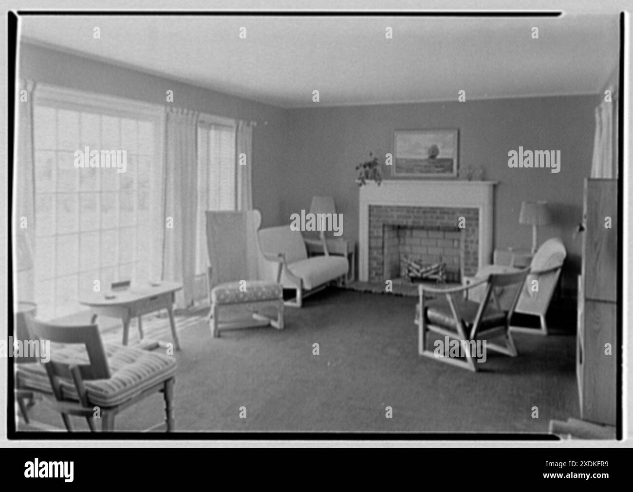 Lifehouse no. 3, Harbour Green, Massapequa, Long Island. Living room ...