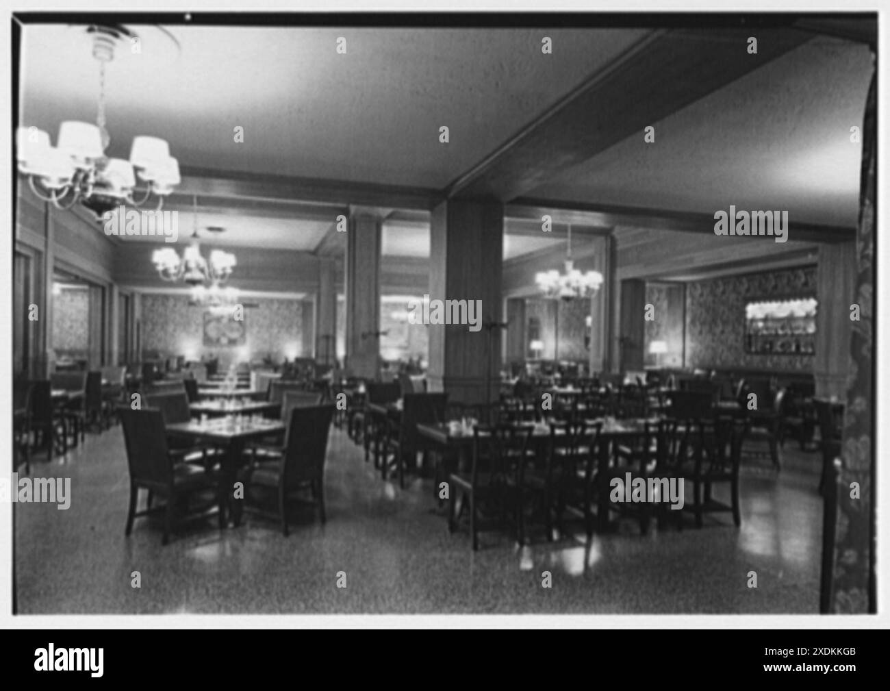 Stouffer's restaurant, E. 42nd St., New York City. Grille Room from ...