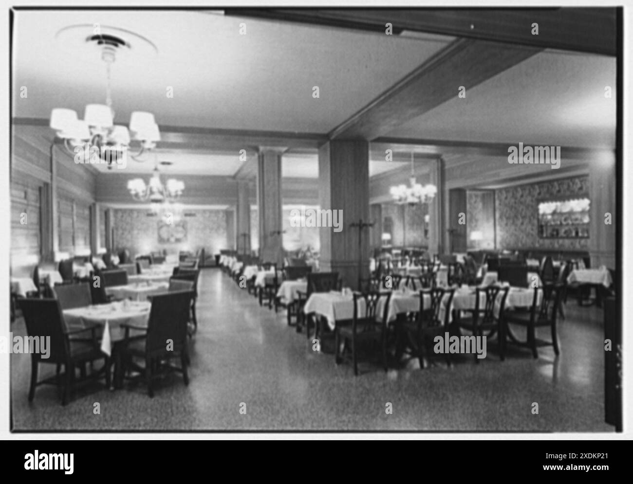 Stouffer's restaurant, E. 42nd St., New York City. Grille Room from ...