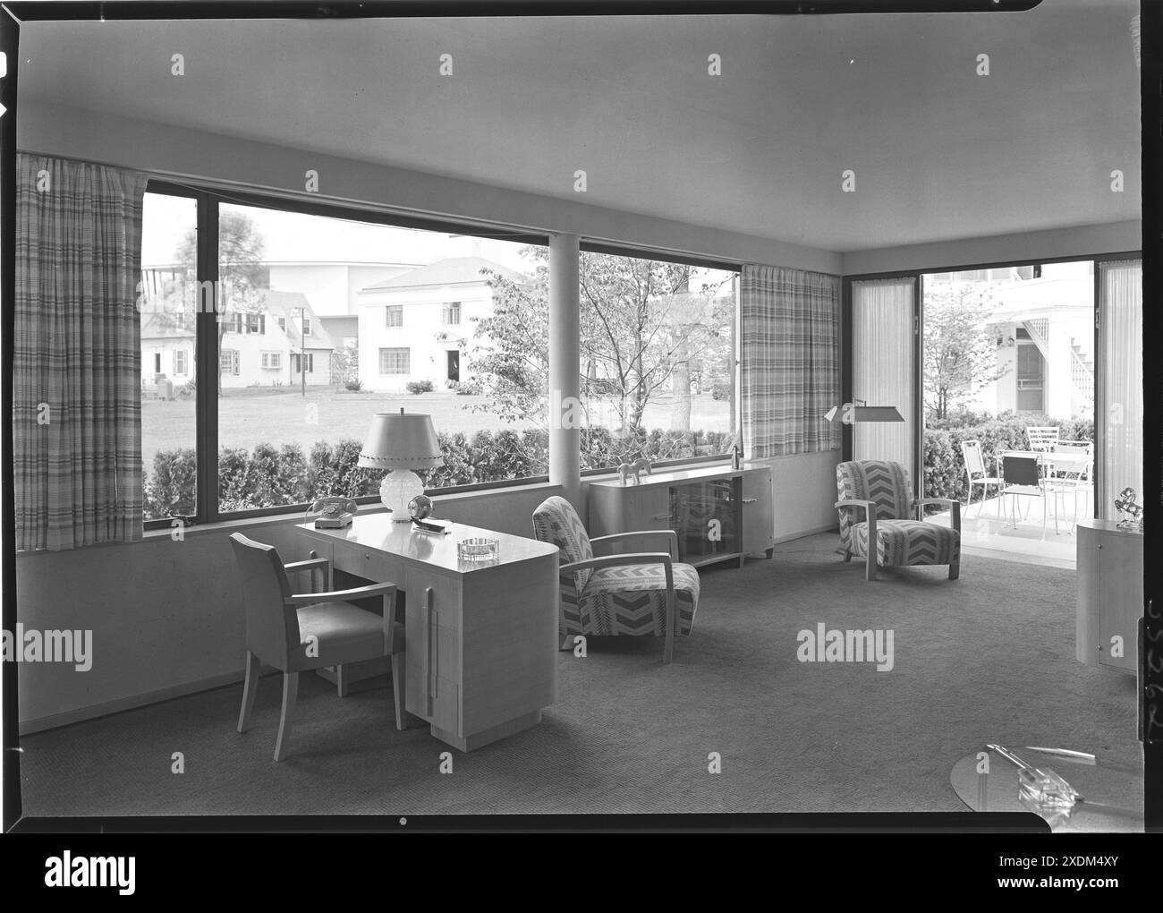 World's Fair, House of Glass no. 4. Living room I. GottschoSchleisner