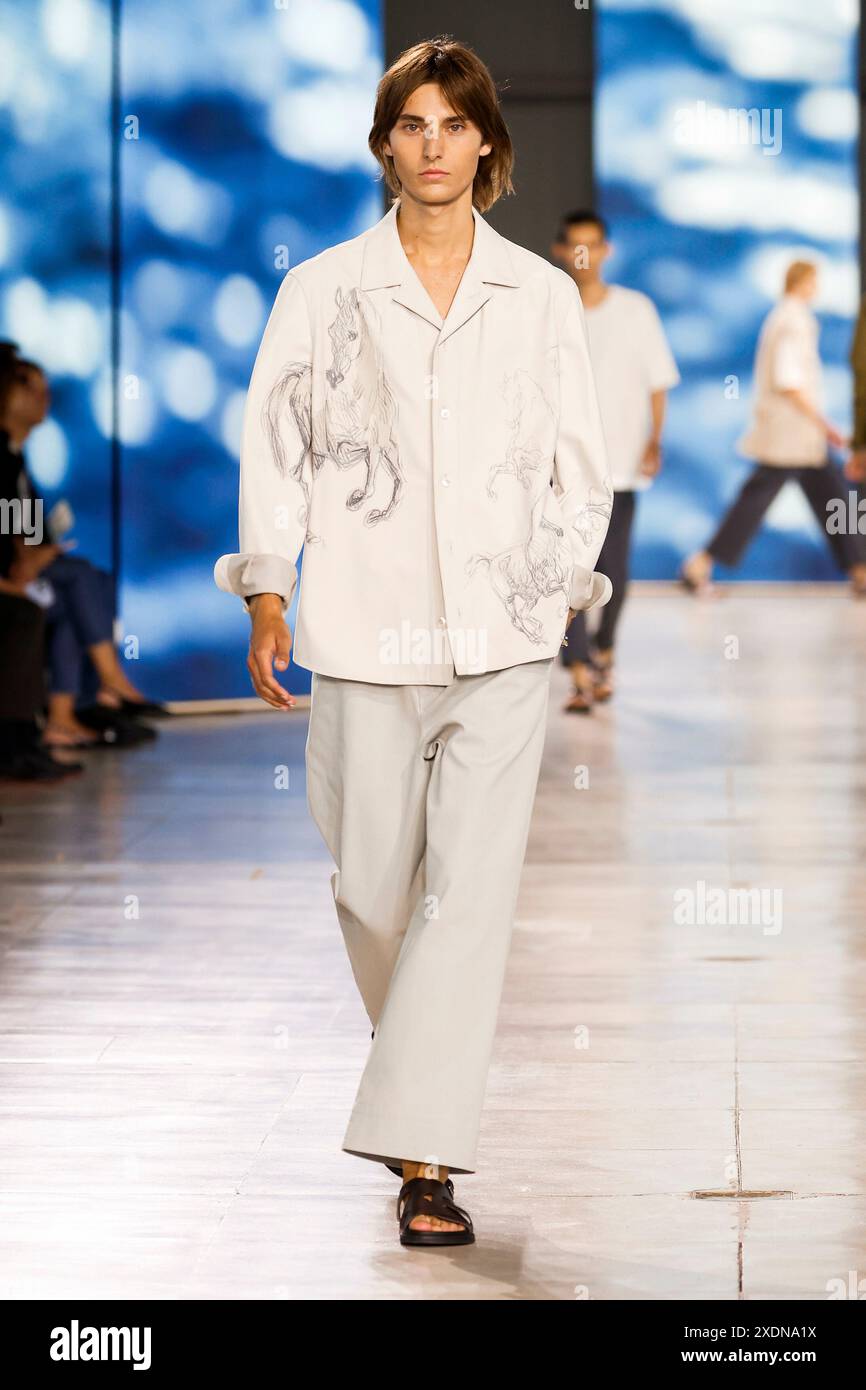 Mens fashion 2025 spring hires stock photography and images Alamy
