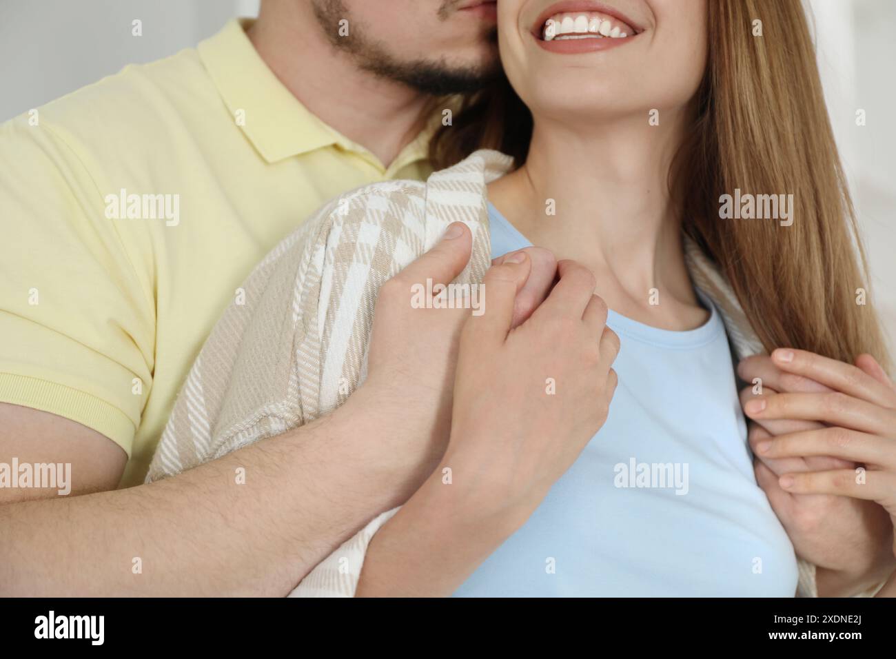 Man kissing hand girlfriend hi-res stock photography and images - Alamy