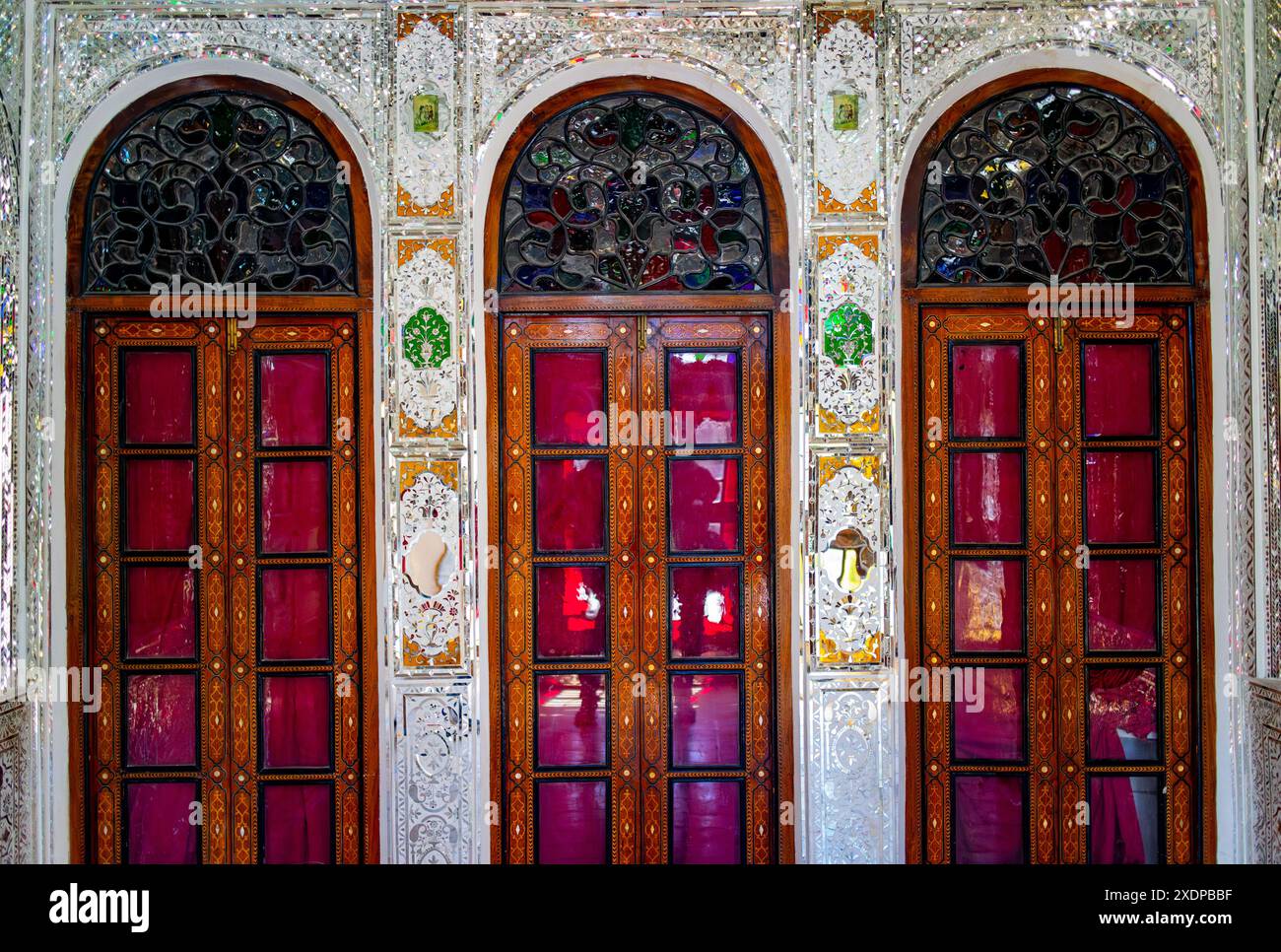 zinat al molk historical house