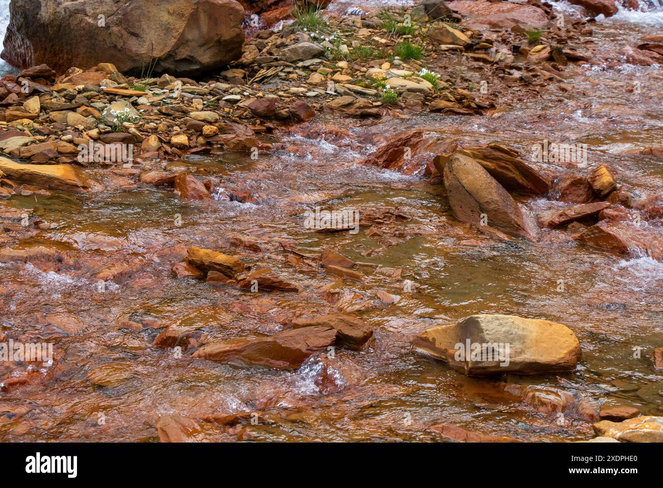 red river rocks and water in Georgia Stock Photo - Alamy
