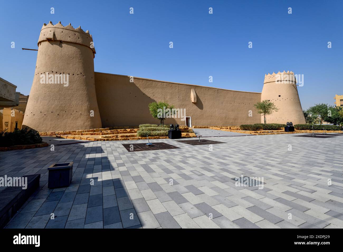 geography / travel, Saudi Arabia, al Masmak-Fort, built 1865, in the old town of Riyadh, Saudi Arabia, ADDITIONAL-RIGHTS-CLEARANCE-INFO-NOT-AVAILABLE Stock Photo