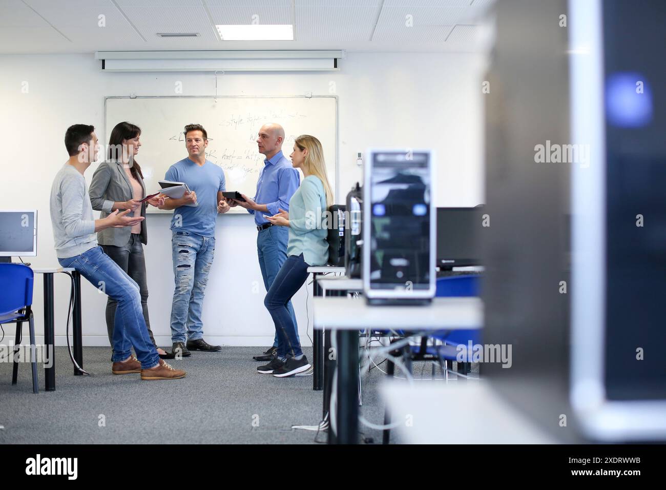Group of teachers tablet hi-res stock photography and images - Alamy