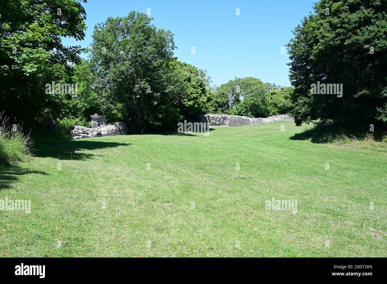 Steyning norman castle hi-res stock photography and images - Alamy