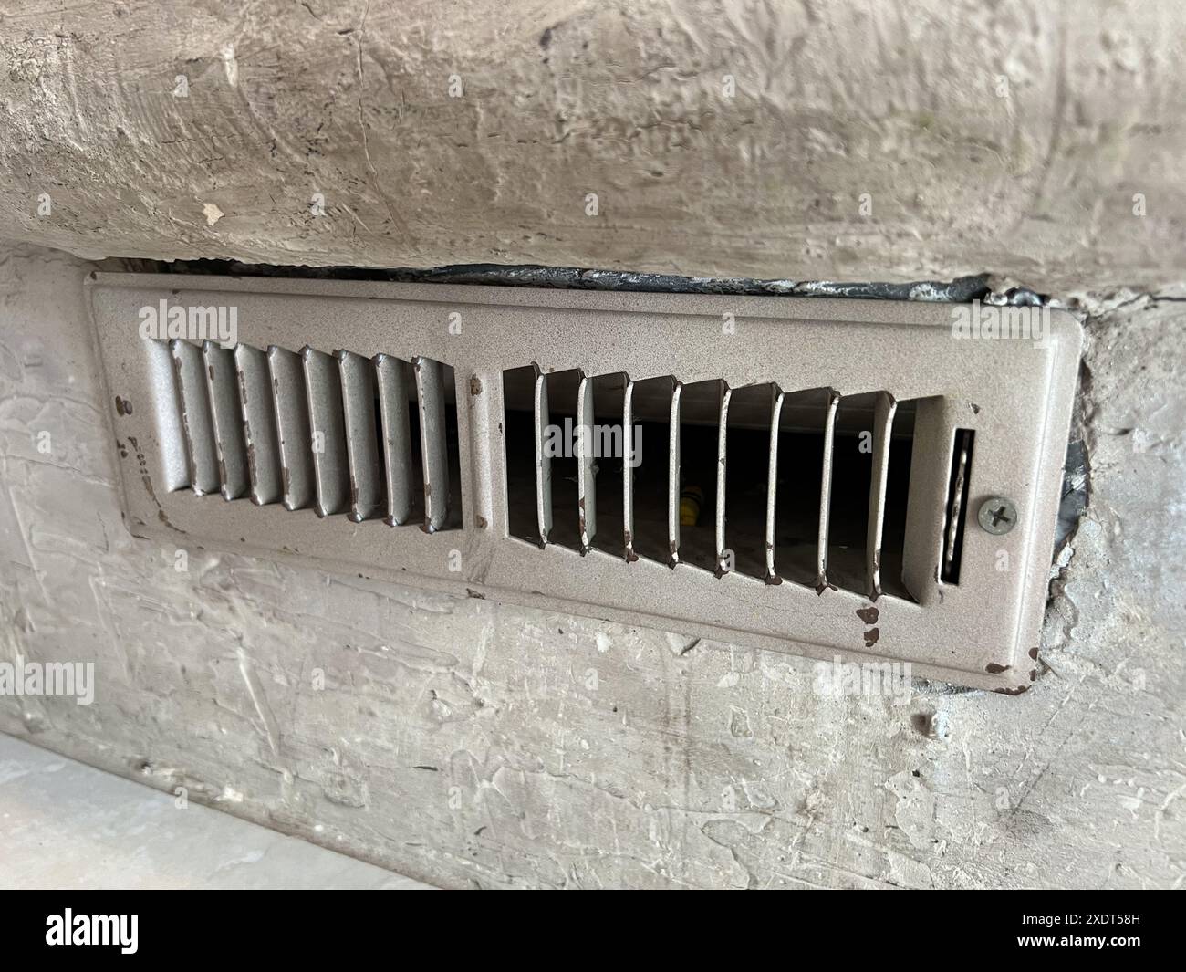 Air conditioning vent tech hi-res stock photography and images - Alamy