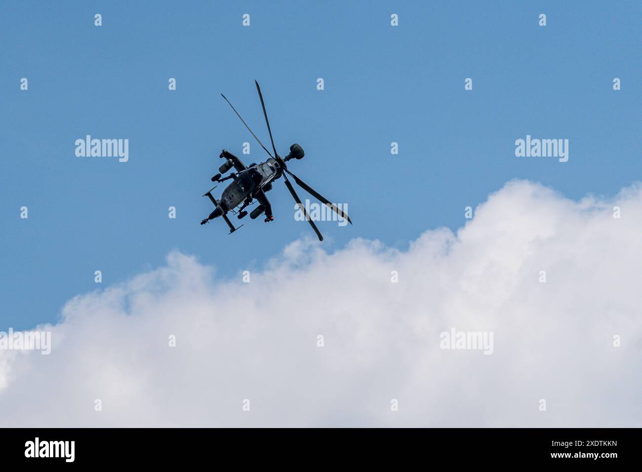 Tiger helicopters hi-res stock photography and images - Alamy