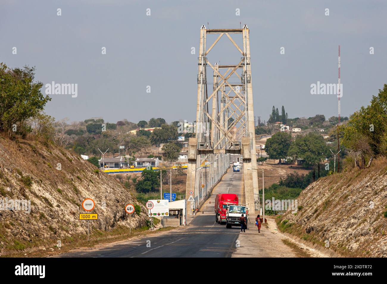 Mocambique border hi-res stock photography and images - Alamy