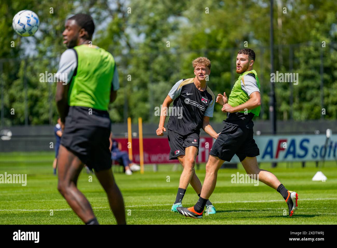 WIJDEWORMER, NETHERLANDS - JUNE 24: Sven Mijnans of AZ during a training of AZ at AFAS Trainings Complex on June 24, 2024 in Wijdewormer, Netherlands. (Photo by Ed van de Pol/Orange Pictures) Stock Photo