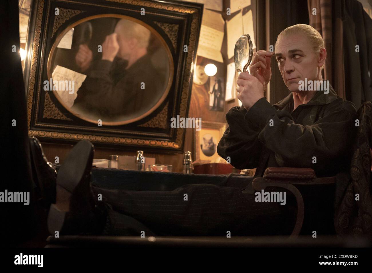 INTERVIEW WITH THE VAMPIRE, (aka ANN RICE'S INTERVIEW WITH THE VAMPIRE ...