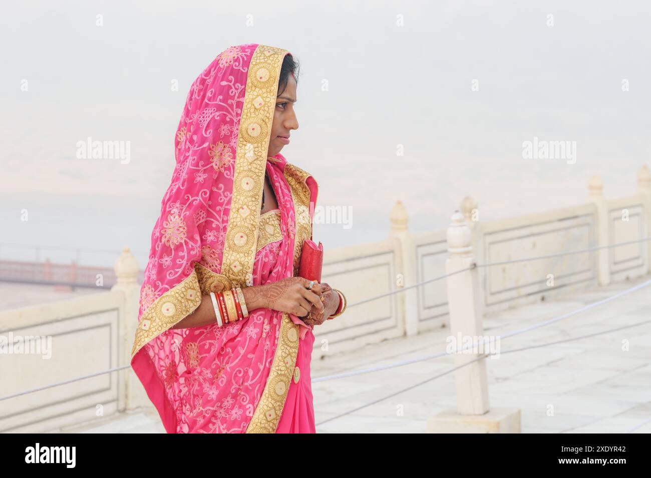 Indian girl wearing saree hi-res stock photography and images - Alamy