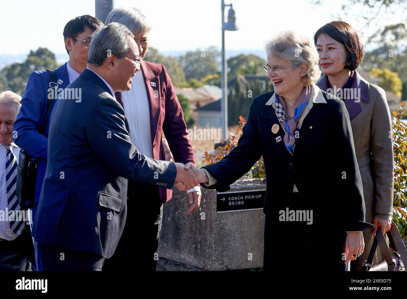 Chinese Premier Li Qiang meets with Governor of South Australia, Frances Adamson at Magill Estate winery in Adelaide, Australia, Sunday, June 16, 2024. Li Qiang, who is second only to President Xi Jinping, is on a four-day visit to Australia. AAP Image/Pool, Kelly Barnes NO ARCHIVING ADELAIDE SA AUSTRALIA *** Chinese Premier Li Qiang meets with Governor of South Australia, Frances Adamson at Magill Estate winery in Adelaide, Australia, Sunday, June 16, 2024 Li Qiang, who is second only to President Xi Jinping, is on a four day visit to Australia AAP Image Pool, Kelly Barnes NO ARCHIVING ADELAI Stock Photo