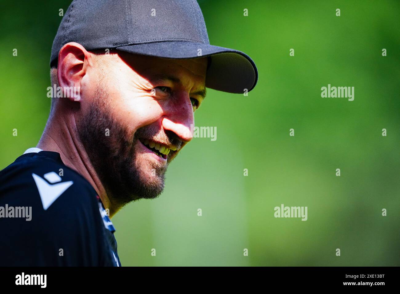 ABD0083 20240625 - WIEN - ÖSTERREICH: Stephan Helm (Trainer FK Austria Wien) am Dienstag, 25. Juni 2024, im Rahmen des Trainingsstarts der FK Austria Wien in Wien. - FOTO: APA/EVA MANHART - 20240625 PD5197 Stock Photo