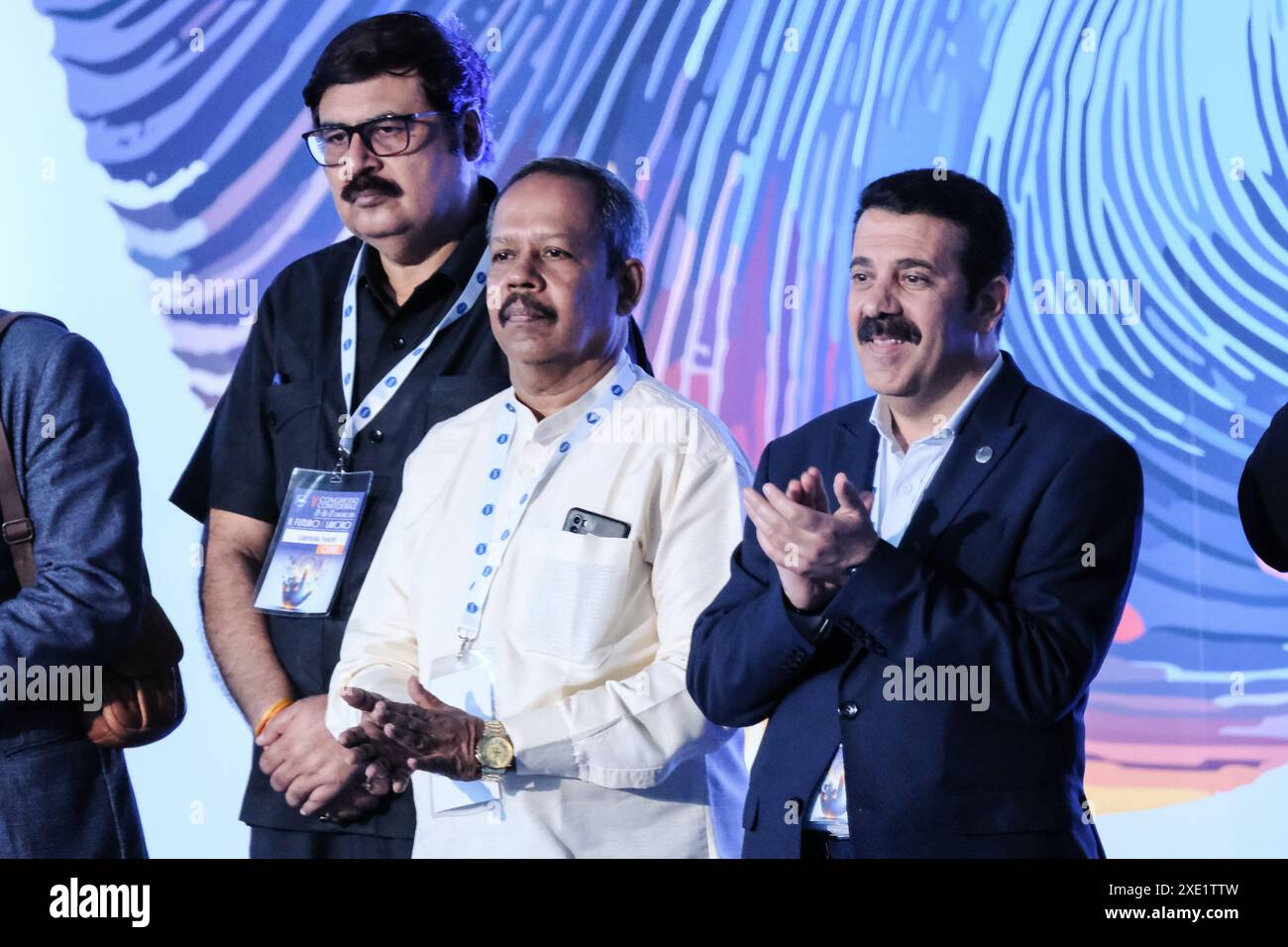 Mazdoor hi-res stock photography and images - Alamy, image size:1300x956