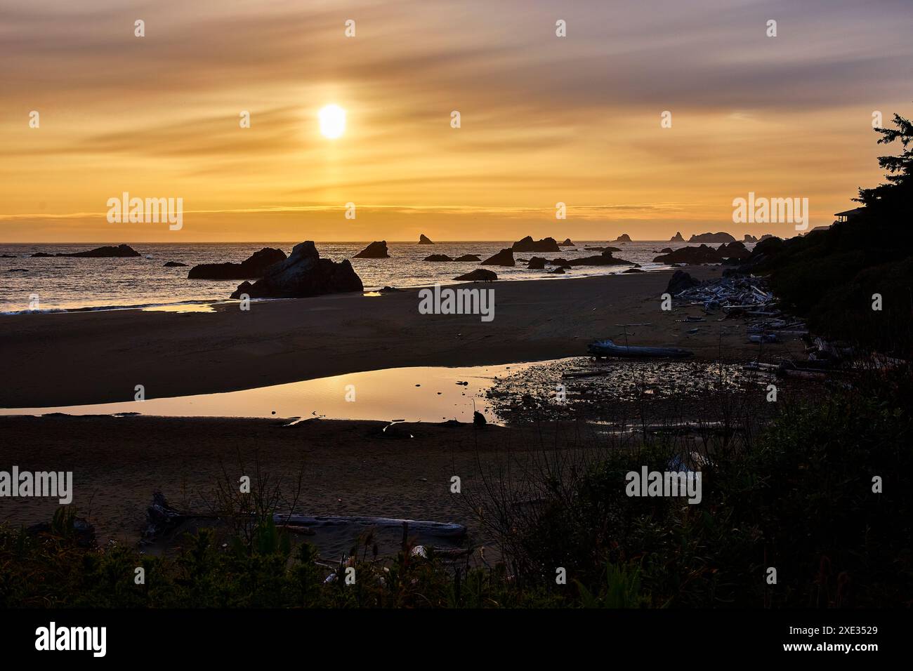 Aerial view moody sunset hi-res stock photography and images - Alamy